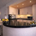 Apartment Ocean Bliss - Panoramic Sea View - 20m To - 2 Swimming Pools - Private Parking *
