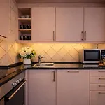 Apartment Ocean Bliss - Panoramic Sea View - 20m To - 2 Swimming Pools - Private Parking
