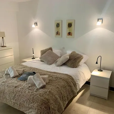 Ocean Bliss - Panoramic Sea View - 20m To - 2 Swimming Pools - Private Parking * Albufeira