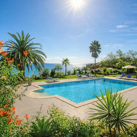 Апартаменты Ocean Bliss - Panoramic Sea View - 20m To - 2 Swimming Pools - Private Parking